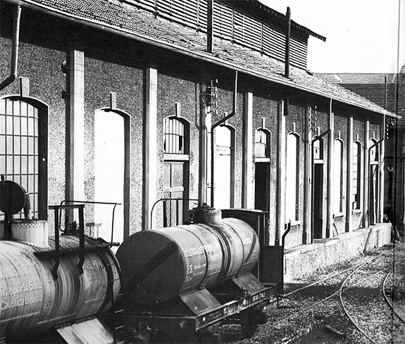 Storia Caffaro: proprietà, ubicazione e produzione